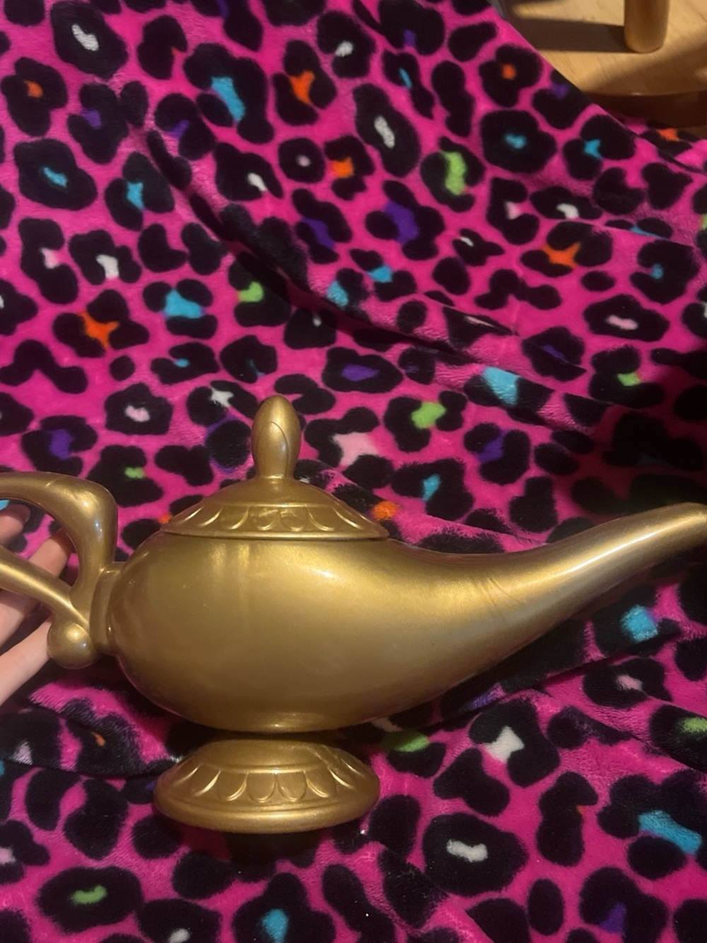 Vintage Disney genie magic lamp